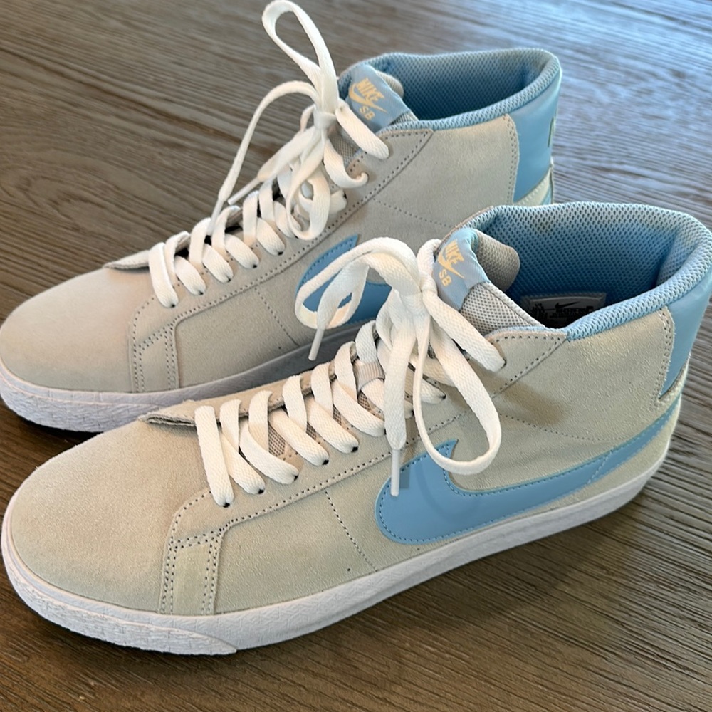 Nike blazer SB mids